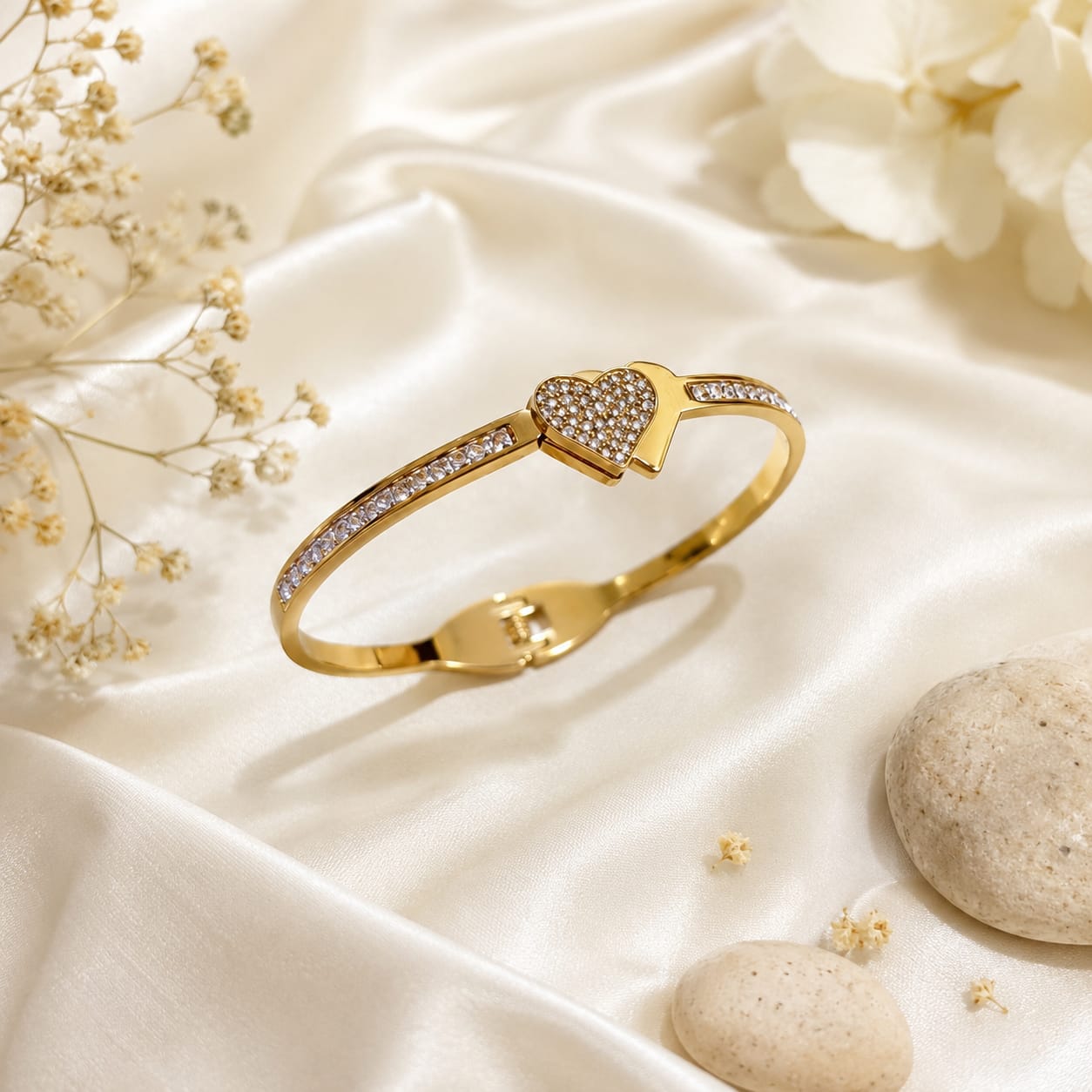 The Golden Heart Luxe Bracelet