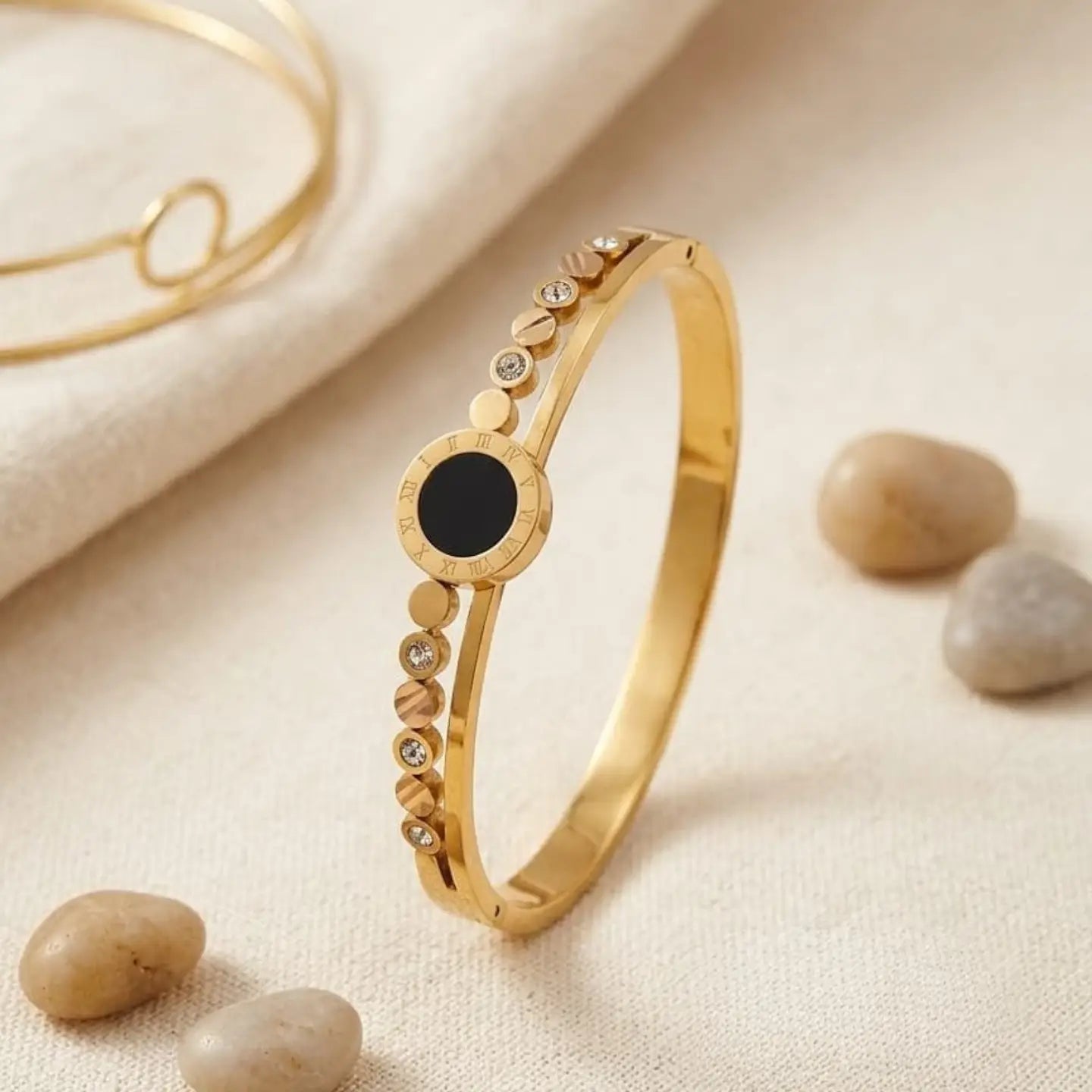Luxury black-and-gold statement bracelet